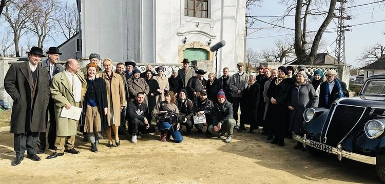 Leforgott a Föld és vas című új magyar játékfilm Buvári Tamás rendezésében.